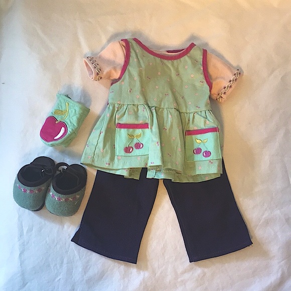 American Girl 2002 Weekend Baking Outfit - retired - Picture 2 of 5